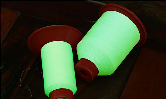 150D Glow In The Dark Yarn 크로켓 녹색 빛나는 수직 실