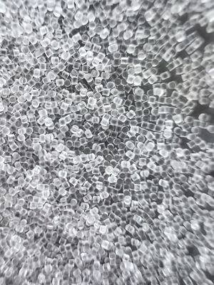 0.4 * 0.4mm 플라스틱 매체 제거 닦는 모래 분출을위한 플라스틱 구슬
